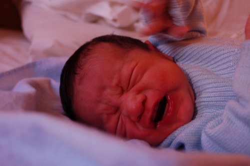 5 truques para acalmar o choro do seu bebê