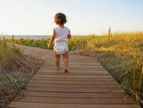 3 exercícios para ajudar os bebês a andar