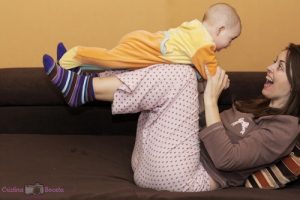 Hora de brincar! Atividades semanais para o primeiro ano do seu bebê