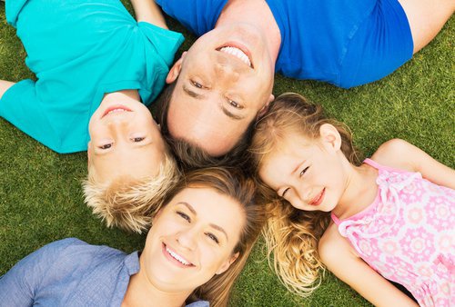 11 hábitos de pais e famílias felizes