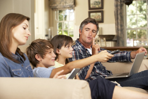 frente da televisão