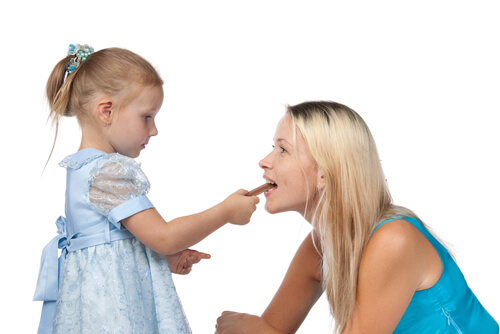 obrigar as crianças a comer é um erro