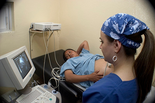Como saber se terei um parto com bebê sentado