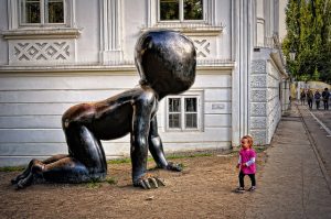 Andador ou engatinhar? O que é melhor?