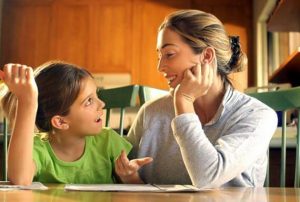 A maneira como você fala com seu filho é importante?