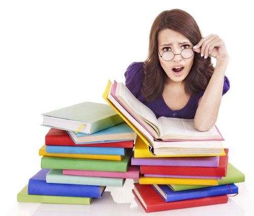 Os 5 erros dos pais ao fazerem a lição de casa com os filhos