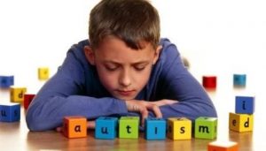 "Não sou travesso, tenho autismo": um vídeo contado em primeira pessoa