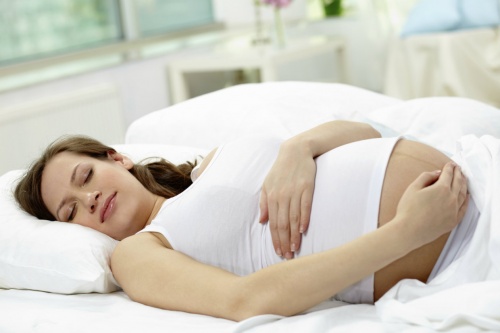 13 dicas para dormir melhor durante a gravidez