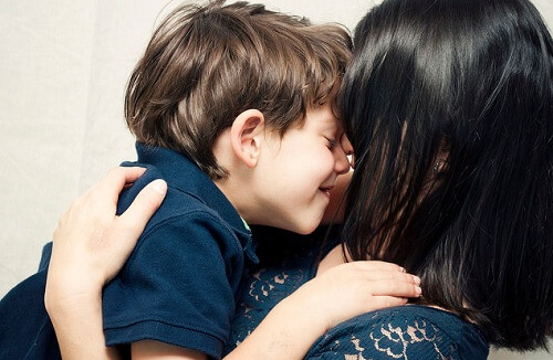 4 atitudes que fazem o seu filho se sentir especial