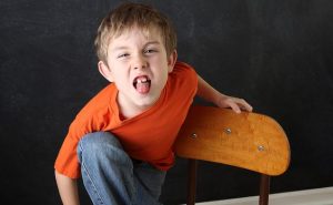 Crianças respondonas: por que meu filho me responde?