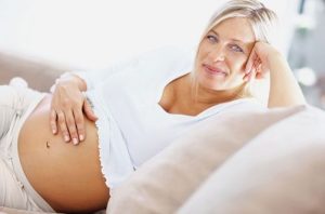 Quais são as causas reais da maternidade tardia?
