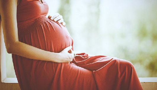4 formas de se sentir bonita e sexy durante a gravidez