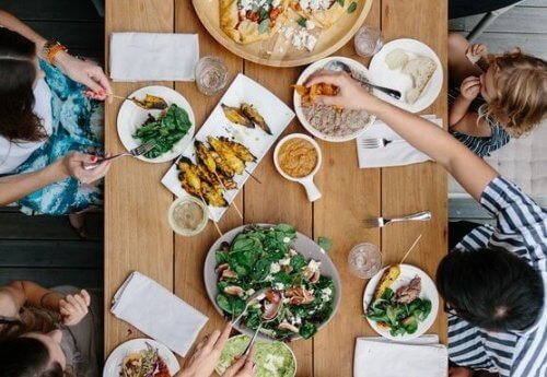 fazer refeições em família