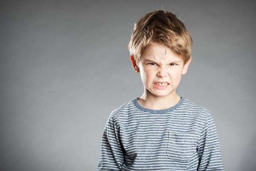 Mau humor infantil é um sinal de inteligência?