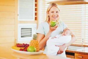 Conselhos para comer enquanto você está amamentando seu bebê