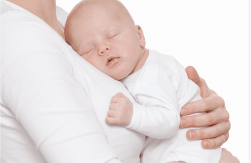 Seu filho precisa de você por perto para conseguir dormir