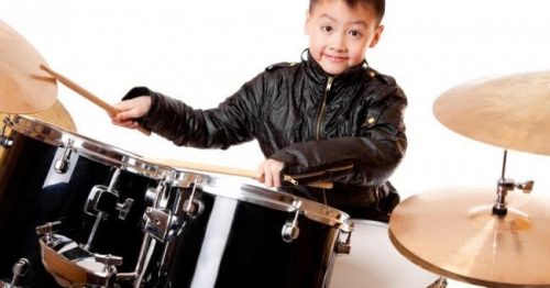 tocar bateria