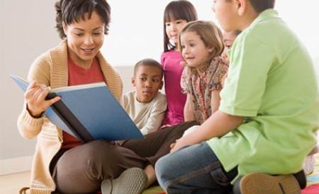 5 conselhos de Montessori para educar seus filhos