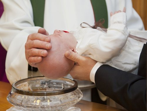 Como organizar o batizado do seu bebê da melhor maneira