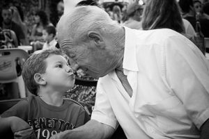 Meu avô é um mágico capaz de inventar lembranças mágicas