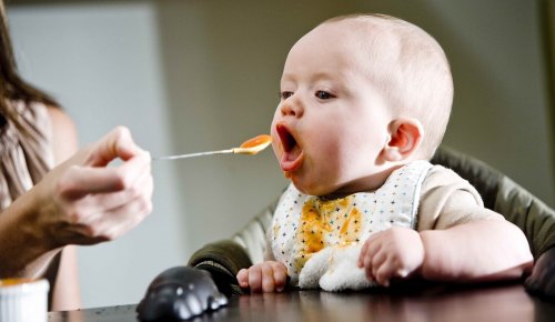 bebê não quer comer