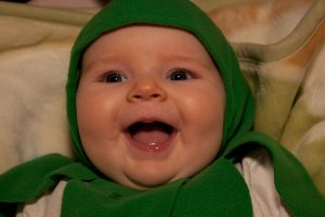 Quarto mês do bebê: aflora a sociabilidade