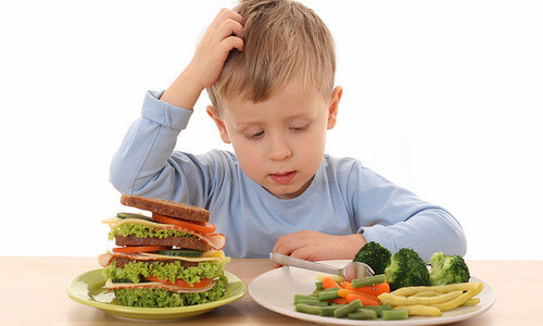 Não ter apetite resulta na perda de peso na infância