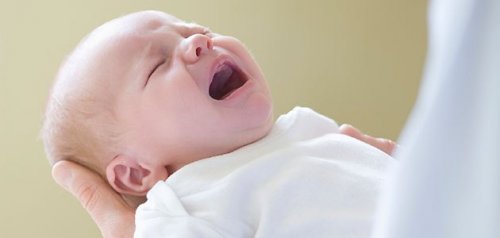 6 motivos pelos quais o bebê chora