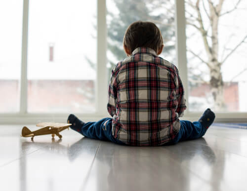 ensinar os filhos a perdoar para que sejam felizes