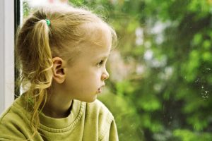 5 brincadeiras para dias chuvosos