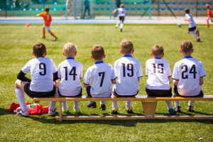 Esporte para crianças que incentivam o trabalho em equipe