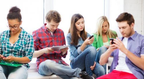 O perigo das redes sociais na adolescência