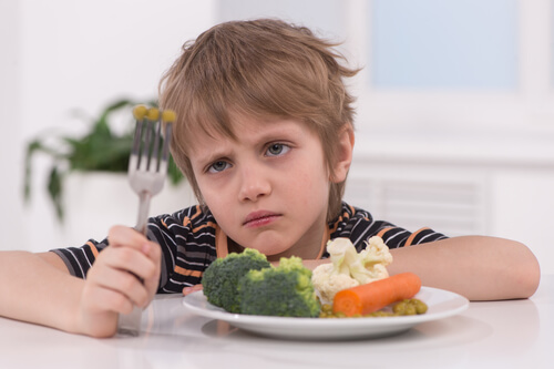 Desculpas das crianças para não comer