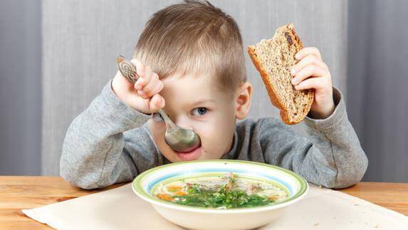 a alimentação saudável pode ser aprendido desde a infância.