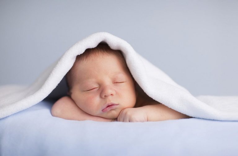 Como criar uma rotina para o bebê dormir