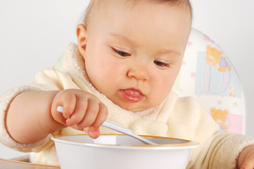 Uma boa nutrição no primeiro ano de vida do bebê permitirá que ele cresça saudável.