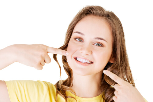 Evitar manchas nos dentes permanentes