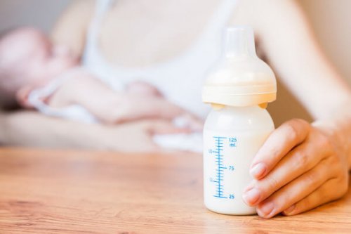 Armazenar o leite materno e conservar