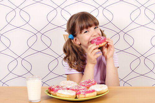Qual é o limite de consumo de açúcar para as crianças?