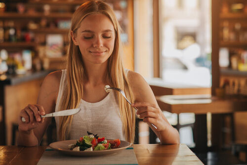 Alimentos que devo evitar consumir se quiser engravidar