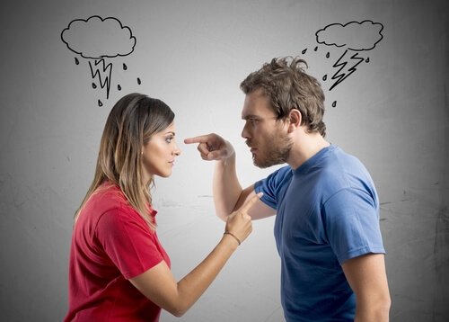 Por que não é bom discutir na frente das crianças?