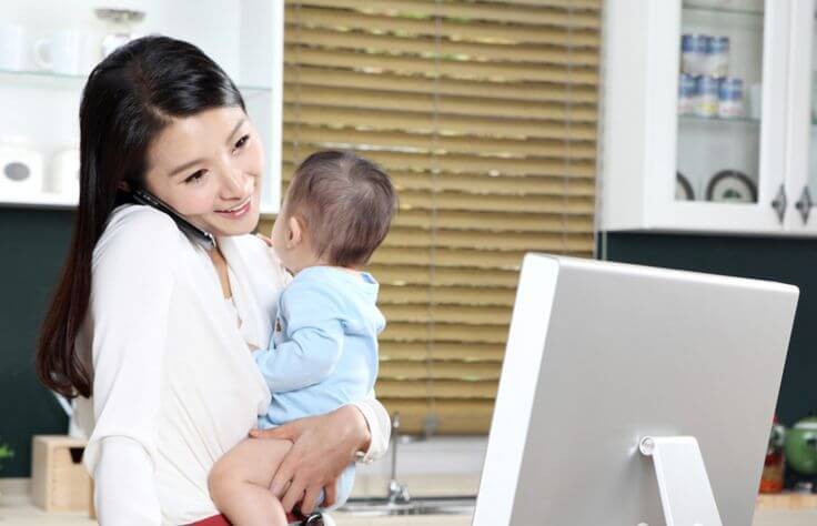 trabalha fora de casa