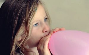 A técnica do balão para acalmar crianças nervosas