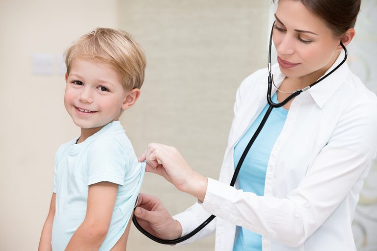 Para que serve a consulta anual com o pediatra?