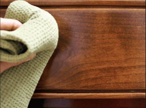 remover tinta dos móveis