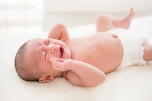 Dicas para acalmar as cólicas nos recém-nascidos