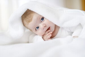 Como saber se o bebê enxerga bem?
