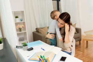 4 dicas para voltar à faculdade depois de se tornar mãe