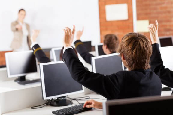 Novas tecnologias na sala de aula: o que elas proporcionam para as crianças?