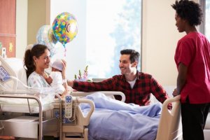 8 dicas para visitar o recém-nascido no hospital